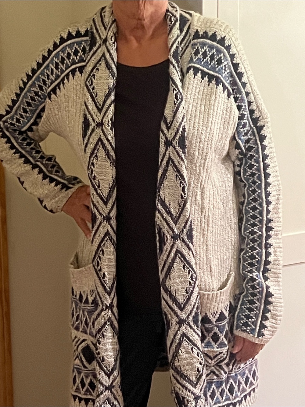 Cozy Open-Front Patterned Knit Cardigan Sweater - Cream & Navy